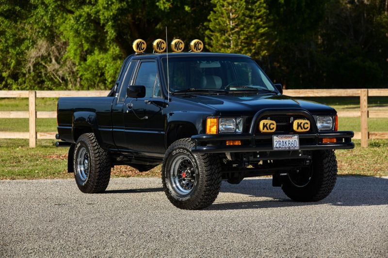1985 Toyota Pickup SR5 – Back to the Future Tribute | Tampa Garage