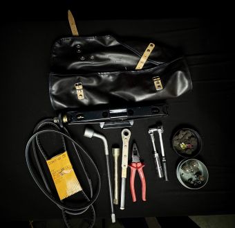 OEM Ferrari Testarossa 5-Bolt Tool Kit & Jack