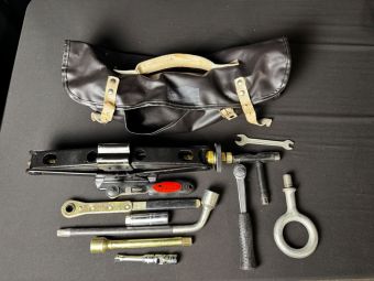 Ferrari Testarossa OEM Jack Kit Belts Case Extenders Bulbs