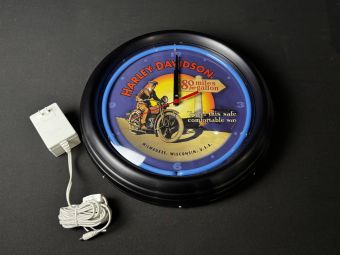 Harley-Davidson 80 Miles Per Gallon Blue Neon Clock HDL-10600